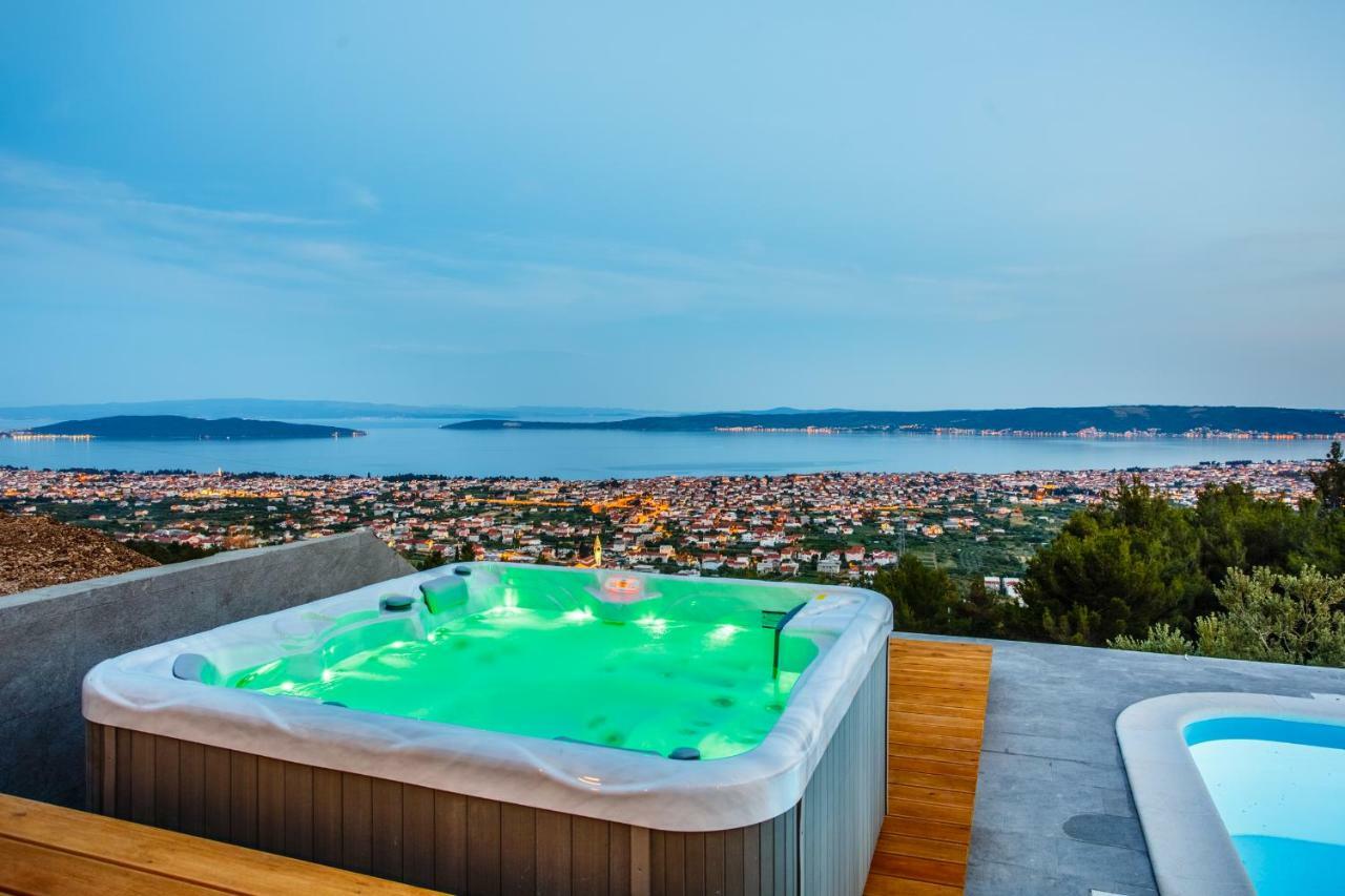 Villa Blue Hill Kaštela Exteriör bild