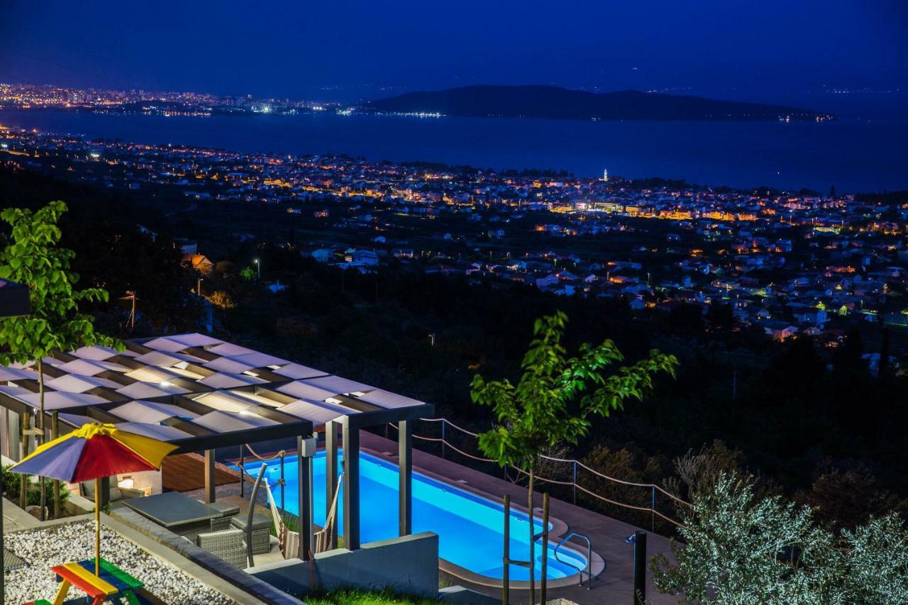 Villa Blue Hill Kaštela Exteriör bild