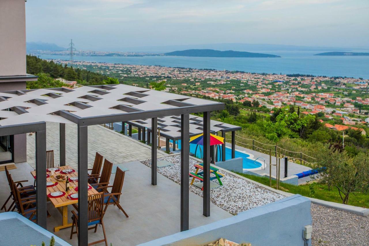 Villa Blue Hill Kaštela Exteriör bild